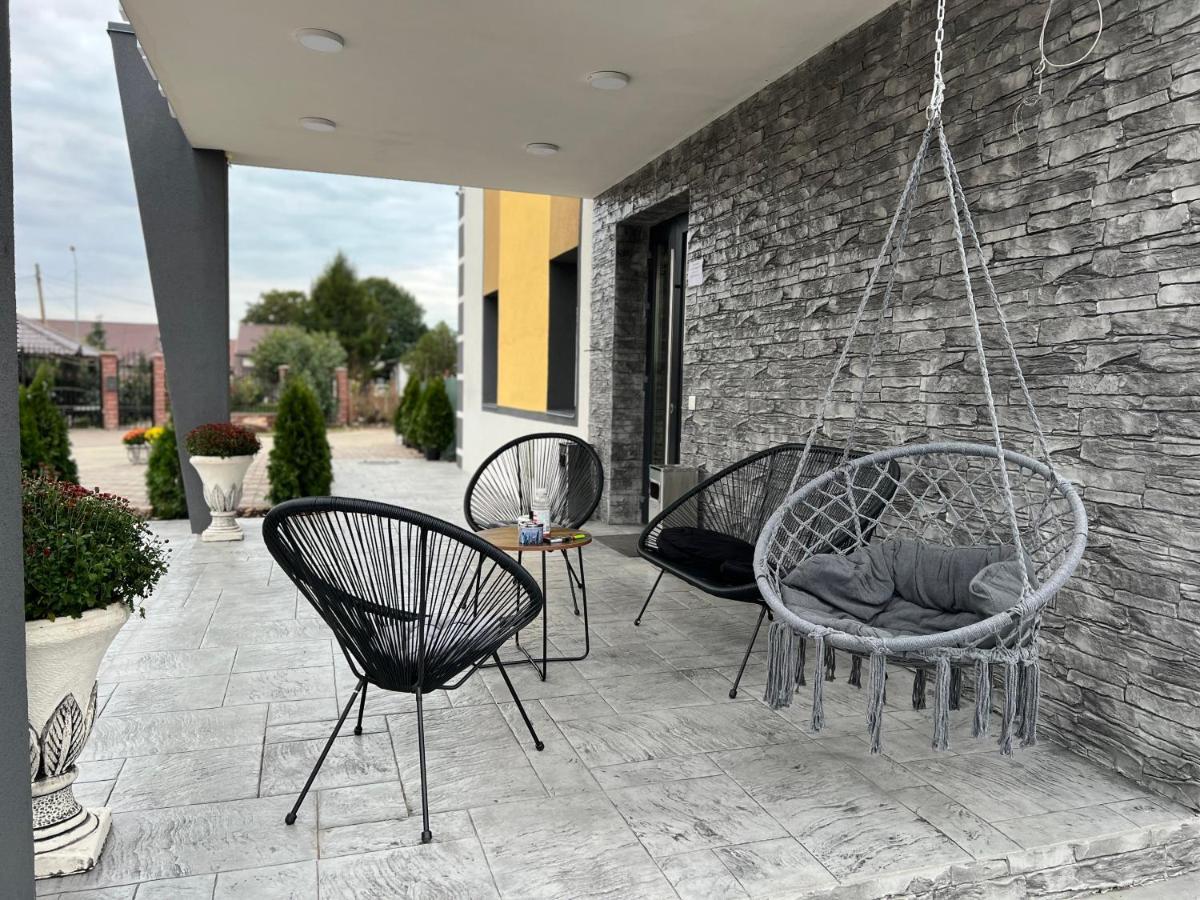 Stef Rooms Tirgu Frumos Luaran gambar
