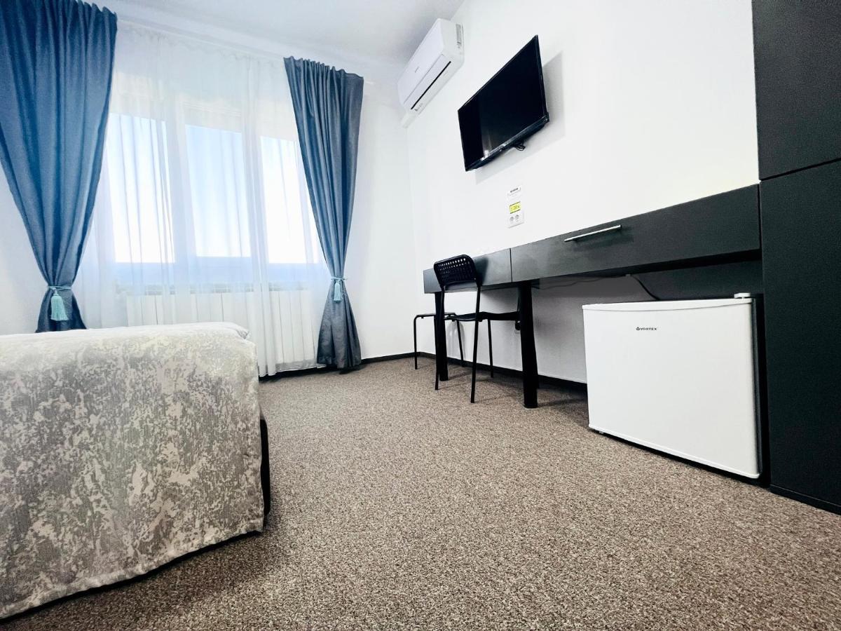 Stef Rooms Tirgu Frumos Luaran gambar